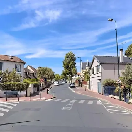 アパート Parfait Pour Visiter Ou Travailler Pres De Paris - Makalu クラマール