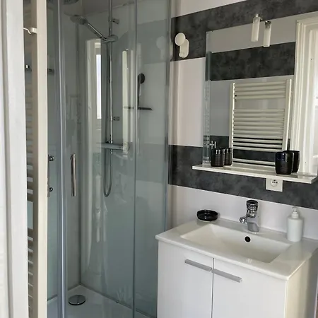 Parfait Pour Visiter Ou Travailler Pres De Paris - Makalu * クラマール